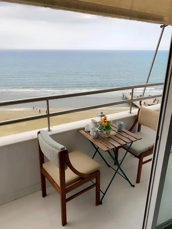 Homestay Larnaca Seaview Rooms