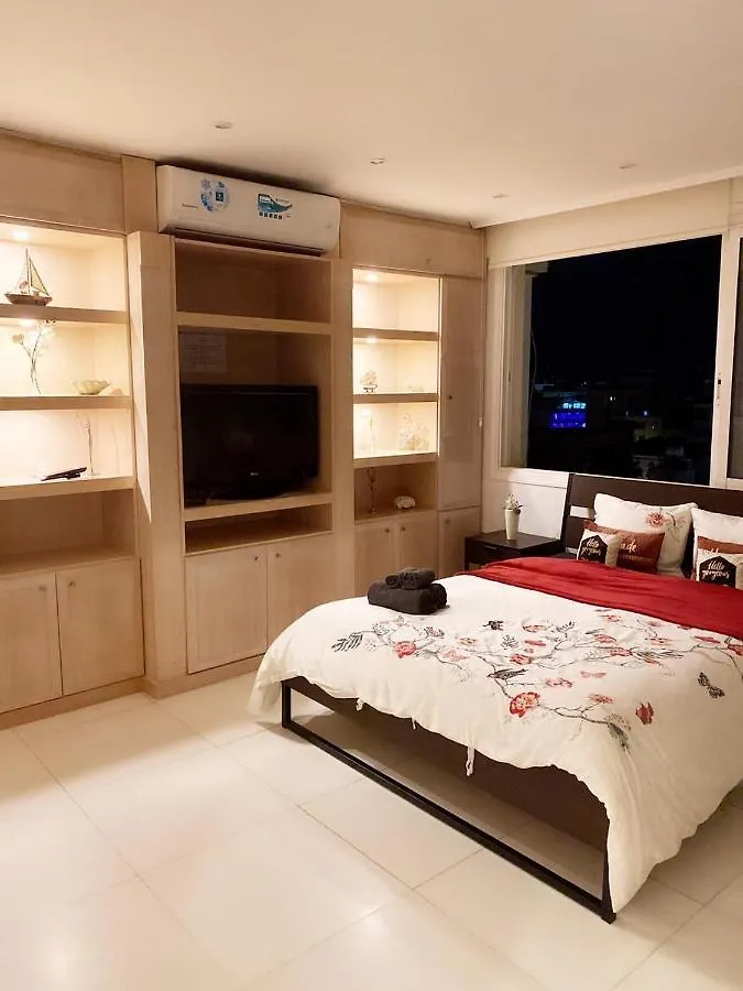 Homestay Larnaca Seaview Rooms